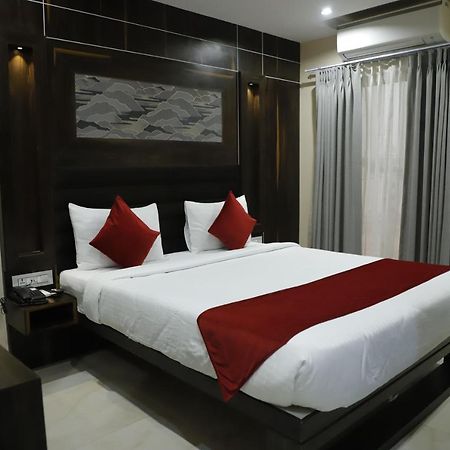 Hotel Trax International 贾姆谢德布尔 外观 照片