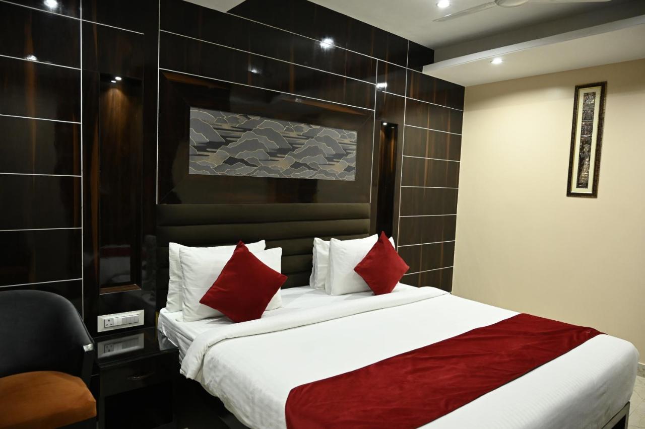Hotel Trax International 贾姆谢德布尔 外观 照片