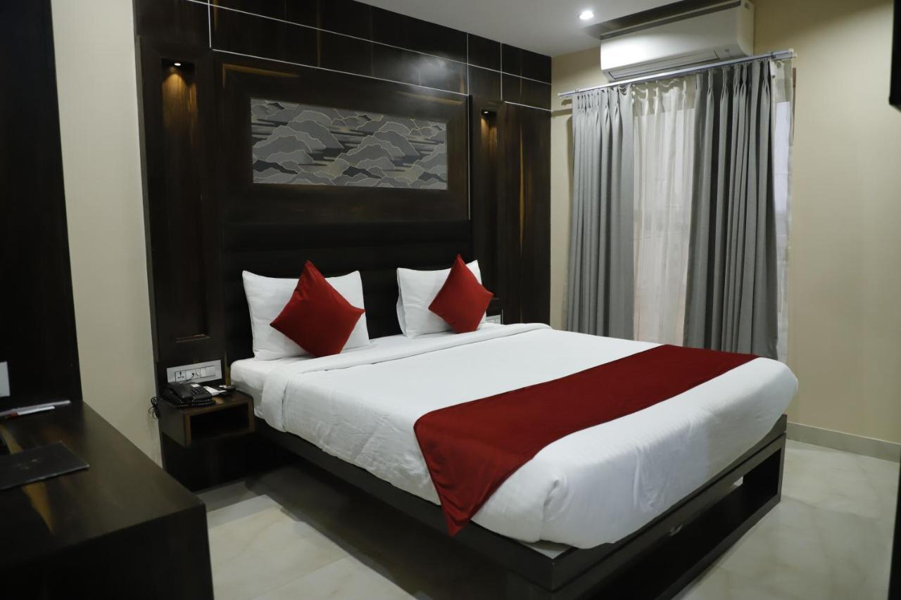 Hotel Trax International 贾姆谢德布尔 外观 照片