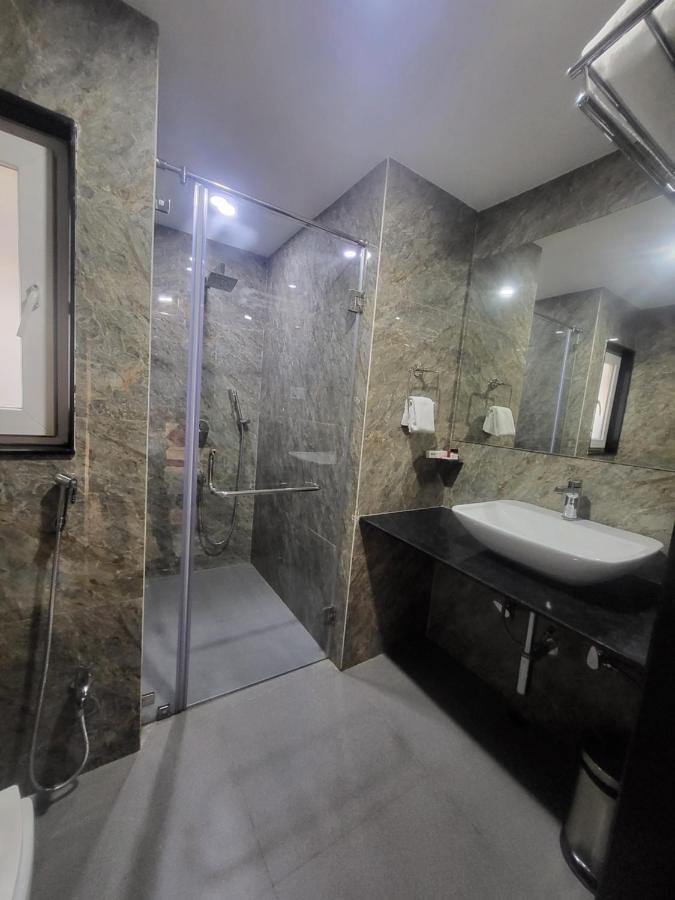 Hotel Trax International 贾姆谢德布尔 外观 照片