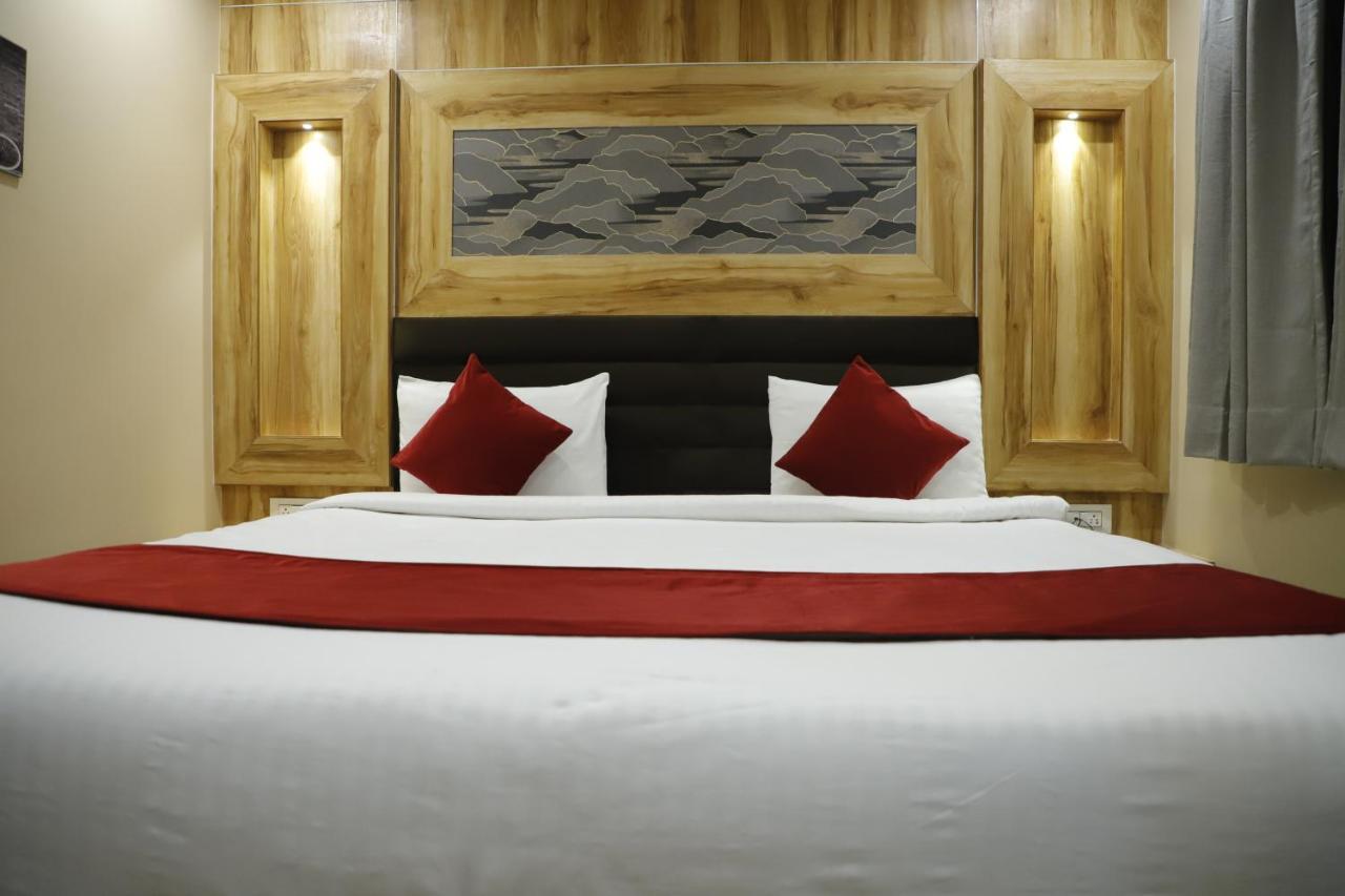 Hotel Trax International 贾姆谢德布尔 外观 照片